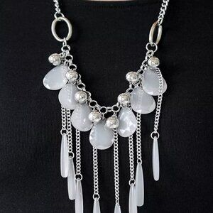 Paparazzi Roaring Riviera Silver Necklace & Earring Set